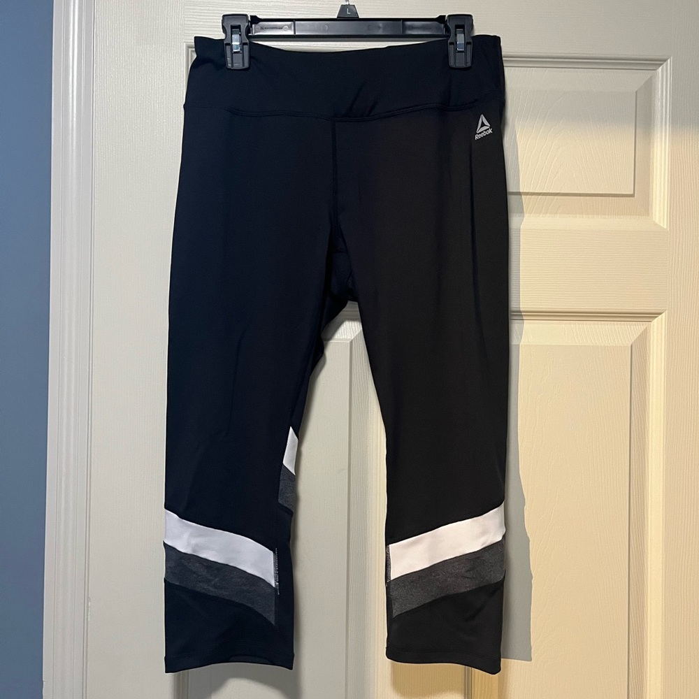 Reebok 3/4 leggings large